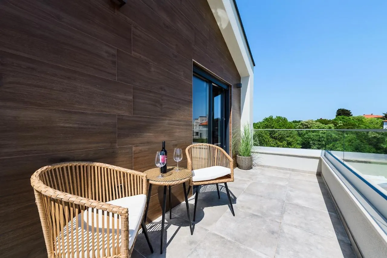 Villa Nobu Mali Vareški